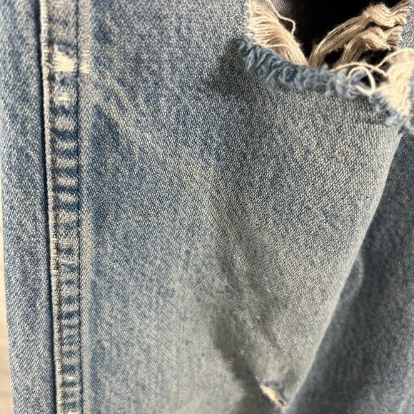 VTG Wrangler Light Wash Blue Denim Distressed Jeans USA Made 13 MWZ (34x29) - Picture 6 of 13